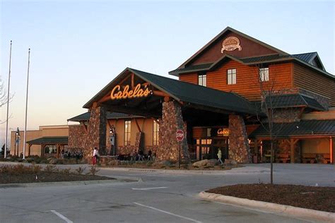 Cabela's omaha - The Sidney Sun-Telegraph reports that the city’s bonding agency, Ameritas Investment Corp., has declined to sell bonds to finance the $5.4 million aquatic center under construction.